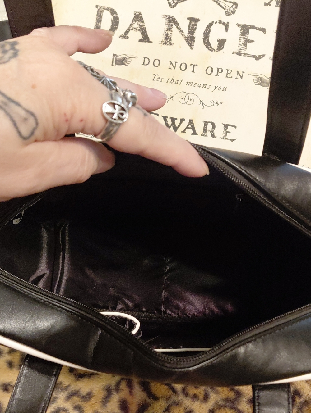 SOURPUSS LARGE Black BAT GRAPHICS ON FRONT RARE BAG - Picture 15 of 16